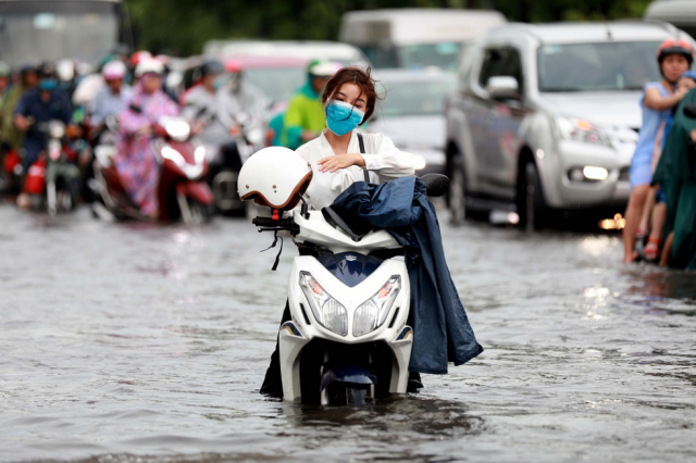 Sửa xe máy bị ngập nước ở quận bình tân uy tín - 1