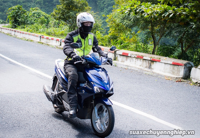 Các lưu ý khi chăm sóc xe tay ga mùa nắng nóng - 5