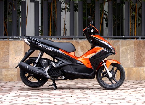 SƠN AIRBLADE 2014 TRẮNG  XANH CANDY  SƠN DỌN XE AB TPHCM